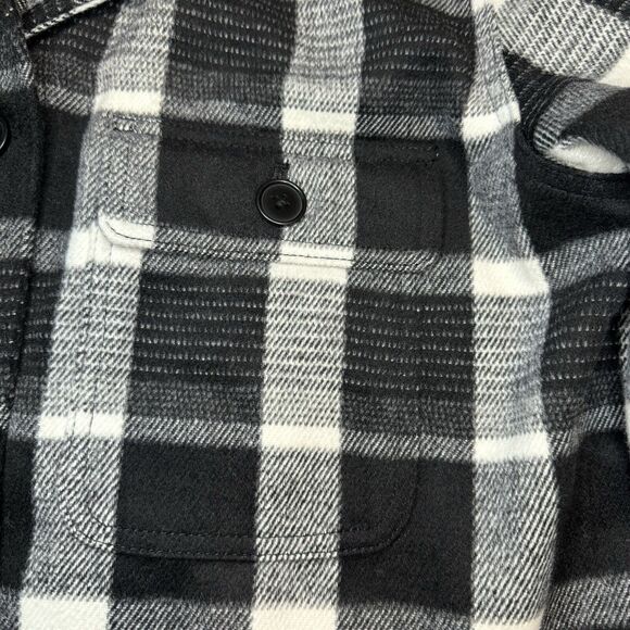 OLD NAVY Black Plaid Soft Brushed Shacket Wool Jacket Pockets Women’s Large L - Picture 12 of 14